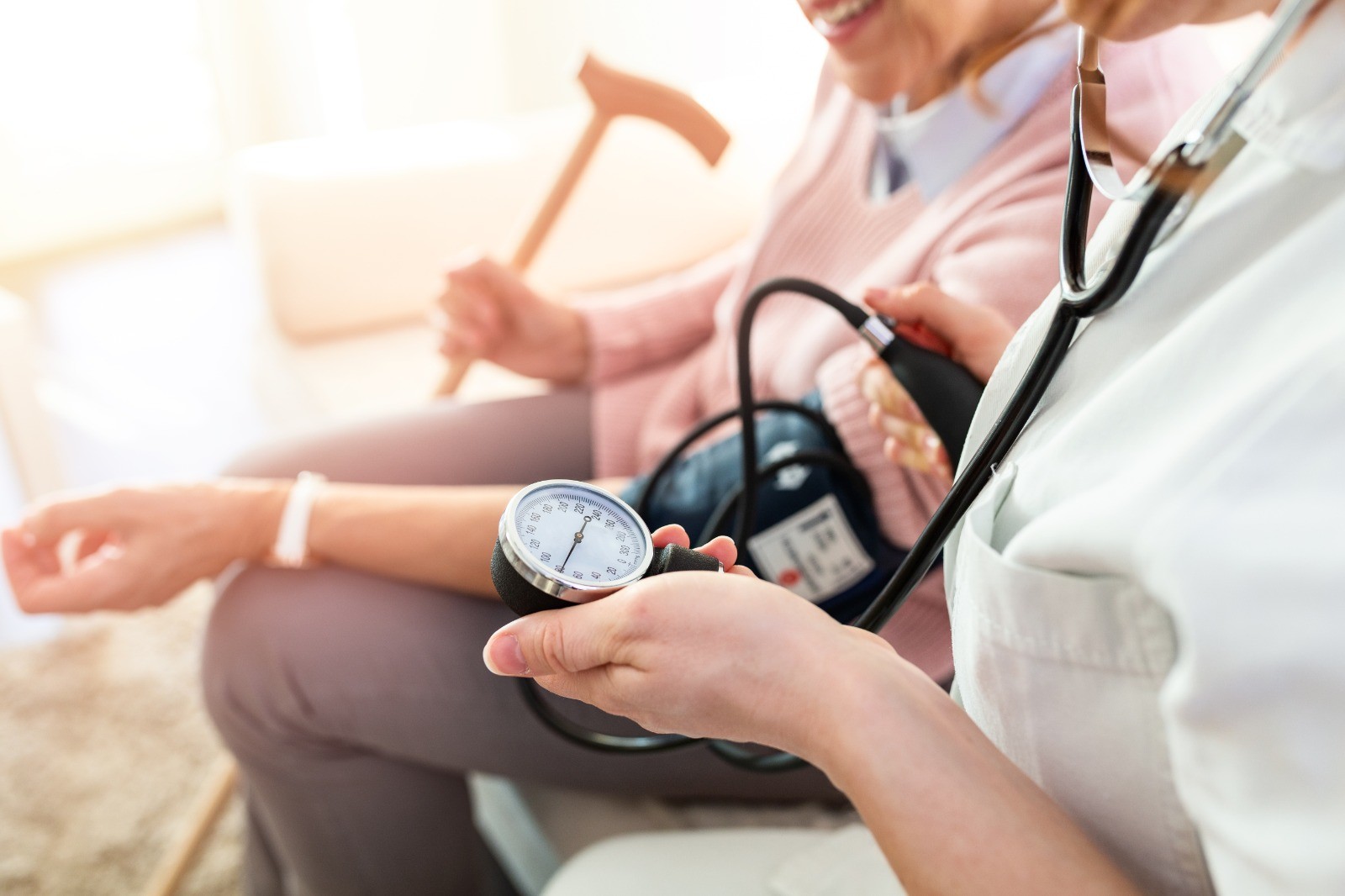 Medikal eskortu istediğiniz zaman 7/24 sorunsuzca arayarak taleplerinizi iletebilirsiniz.
